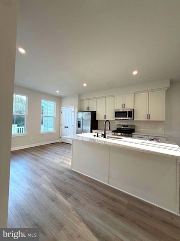 27 FOXWOOD DR, Hainesport, NJ 08036