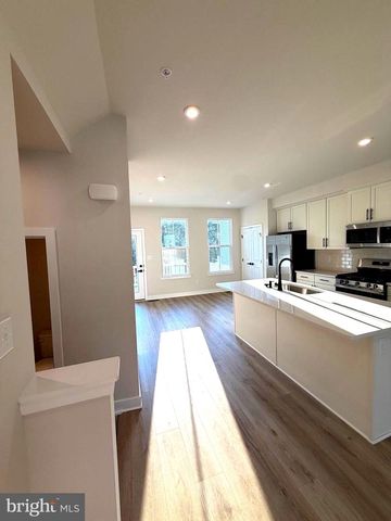 27 FOXWOOD DR, Hainesport, NJ 08036