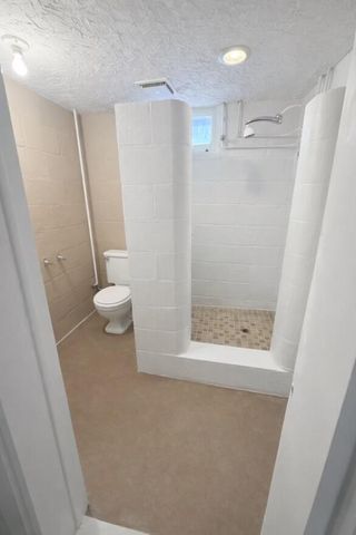 98 Allene, Battle Creek, MI 49037