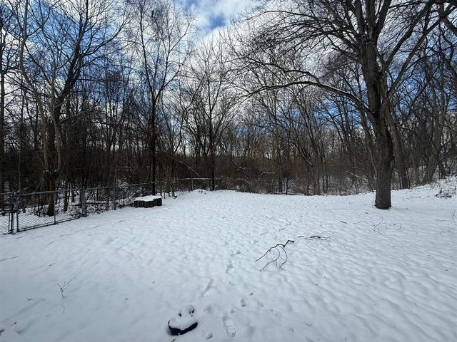 98 Allene, Battle Creek, MI 49037