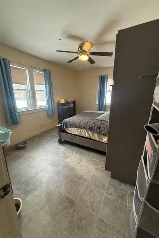 98 Allene, Battle Creek, MI 49037