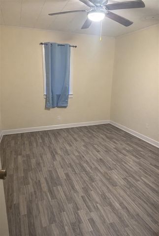 98 Allene, Battle Creek, MI 49037