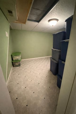 98 Allene, Battle Creek, MI 49037