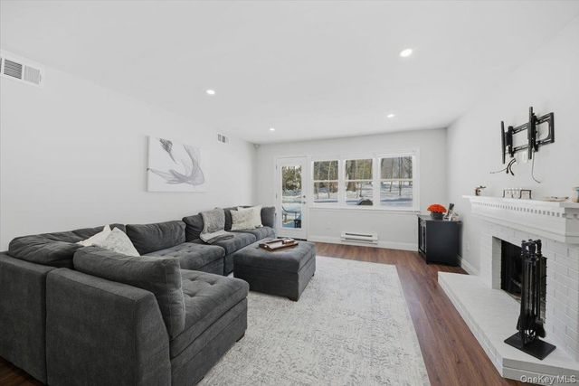 180 Heritage Hills F, Somers, NY 10589