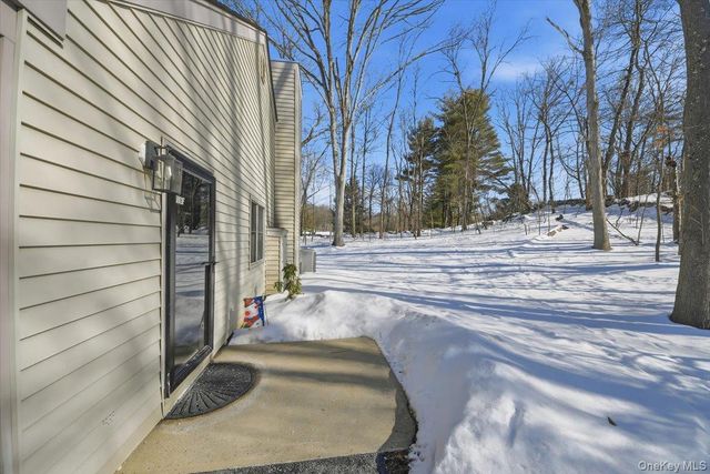 180 Heritage Hills F, Somers, NY 10589