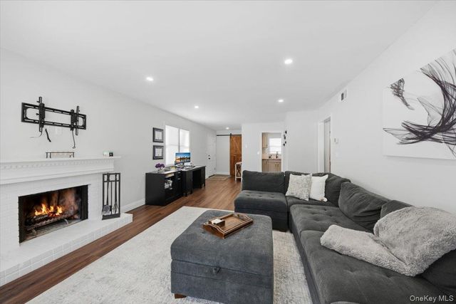 180 Heritage Hills F, Somers, NY 10589