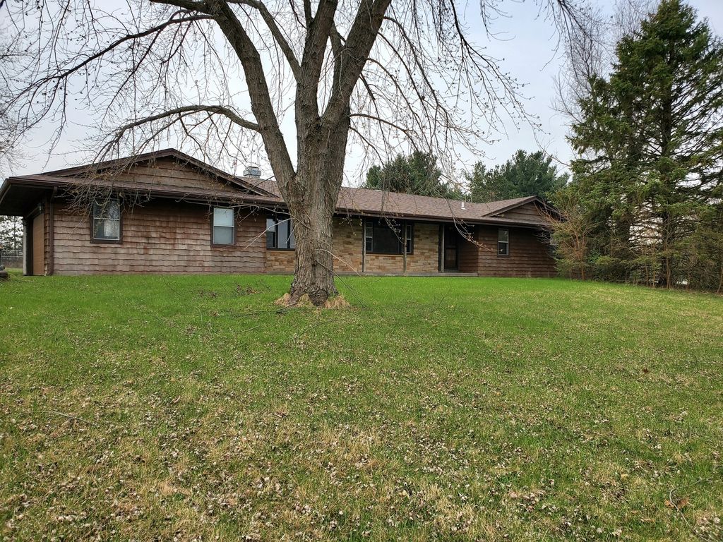 6720 Latham Road, Rockford, IL 61101