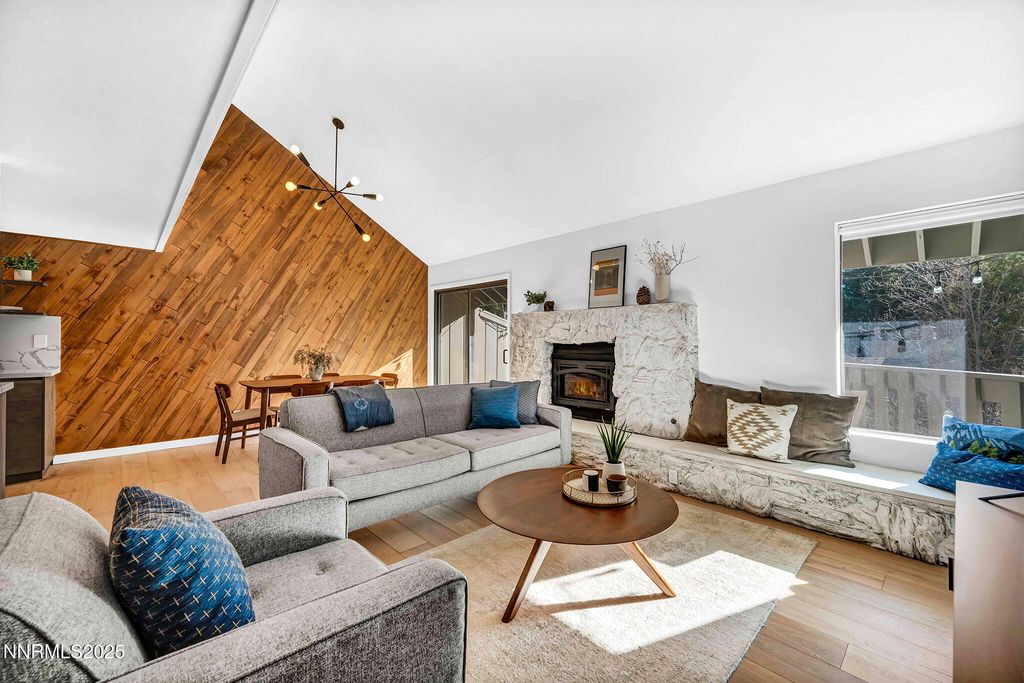 Image 1 of property listing at 696 Village Boulevard APT 31, Incline Village, NV 89451