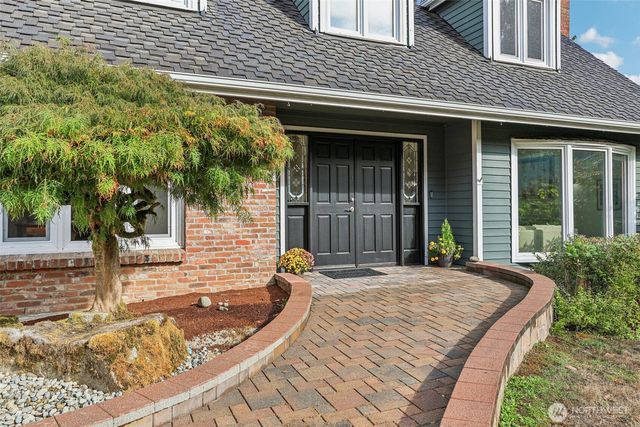 14616 181st Place NE, Woodinville, WA 98072