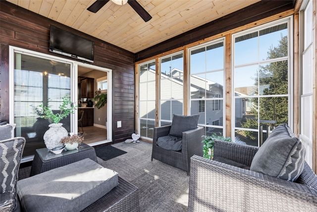 50 Ridgewood Drive, Hiawatha, IA 52233