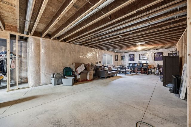 50 Ridgewood Drive, Hiawatha, IA 52233