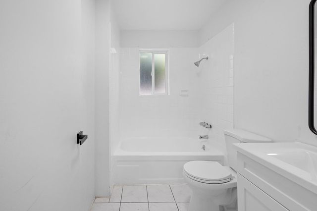 8000 37th Ave, Sacramento, CA 95824