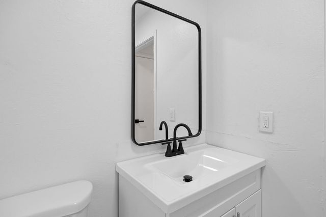 8000 37th Ave, Sacramento, CA 95824