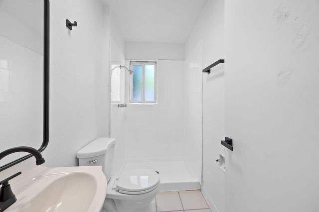 8000 37th Ave, Sacramento, CA 95824