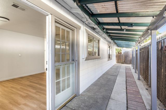 8000 37th Ave, Sacramento, CA 95824