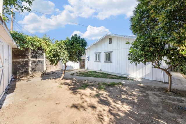 8000 37th Ave, Sacramento, CA 95824