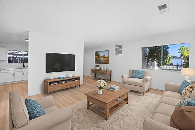 8000 37th Ave, Sacramento, CA 95824