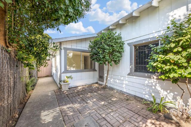 8000 37th Ave, Sacramento, CA 95824