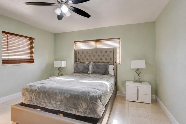 970 SW 3RD Avenue, Pompano Beach, FL 33060