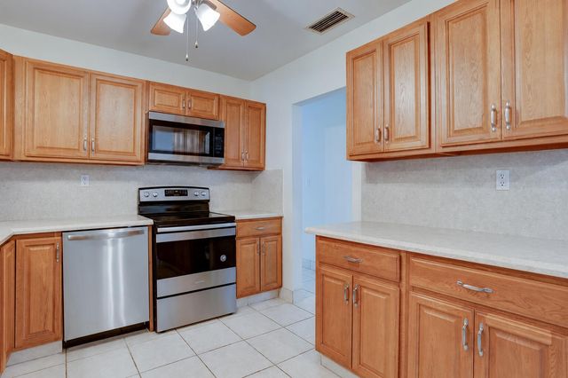 970 SW 3RD Avenue, Pompano Beach, FL 33060