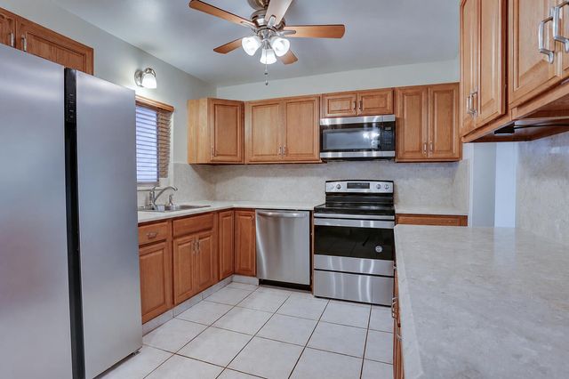 970 SW 3RD Avenue, Pompano Beach, FL 33060