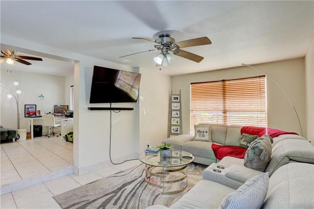 970 SW 3RD Avenue, Pompano Beach, FL 33060