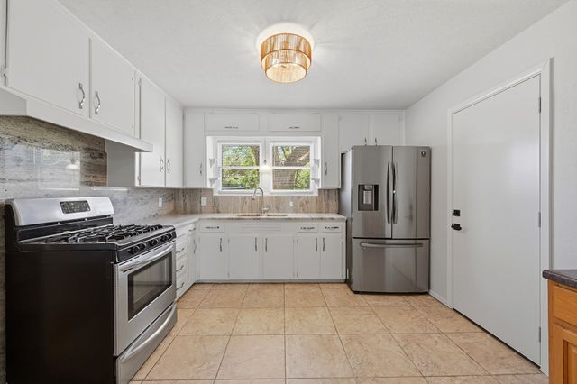 5406 Vicki Street, Haltom City, TX 76117