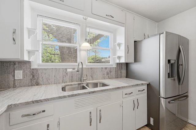 5406 Vicki Street, Haltom City, TX 76117