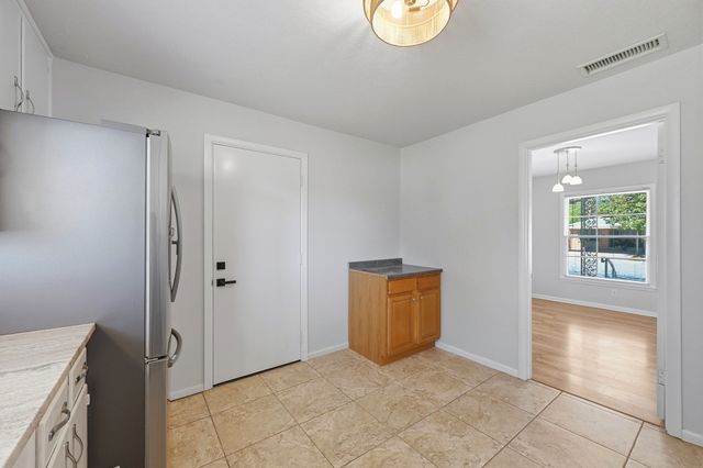 5406 Vicki Street, Haltom City, TX 76117