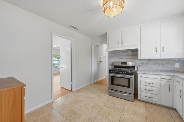 5406 Vicki Street, Haltom City, TX 76117