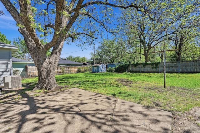 5406 Vicki Street, Haltom City, TX 76117