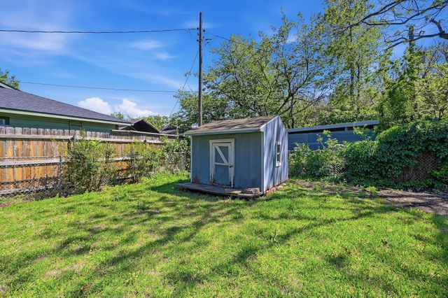 5406 Vicki Street, Haltom City, TX 76117