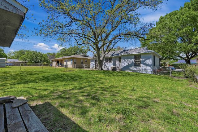 5406 Vicki Street, Haltom City, TX 76117