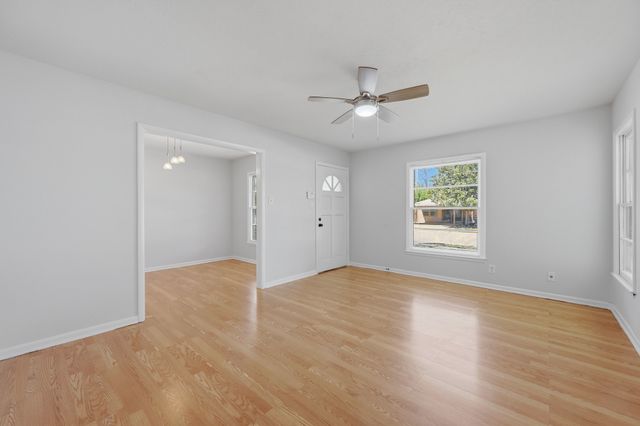 5406 Vicki Street, Haltom City, TX 76117