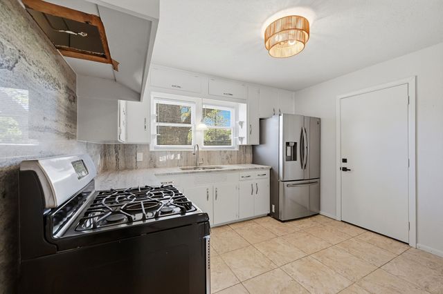 5406 Vicki Street, Haltom City, TX 76117