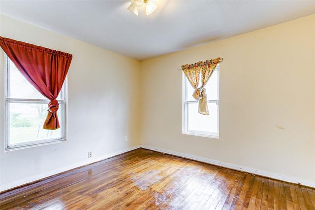 126 Margie Lane, Houston, TX 77037