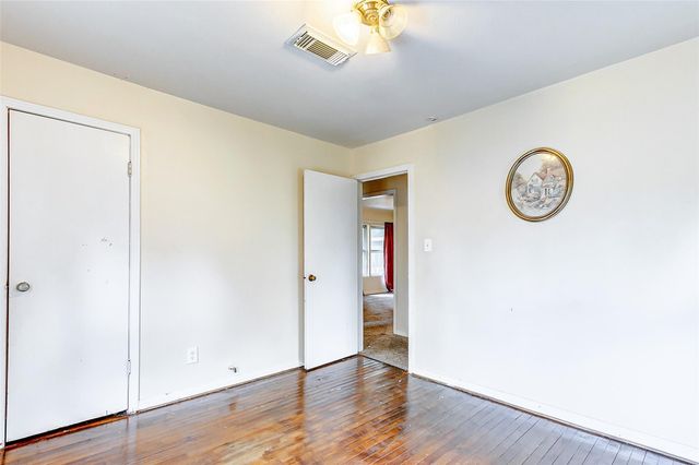 126 Margie Lane, Houston, TX 77037