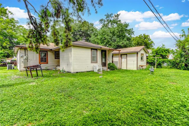 126 Margie Lane, Houston, TX 77037