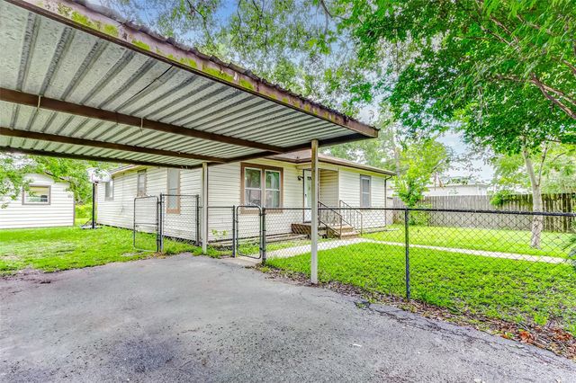 126 Margie Lane, Houston, TX 77037