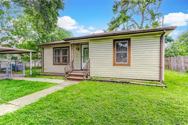 126 Margie Lane, Houston, TX 77037