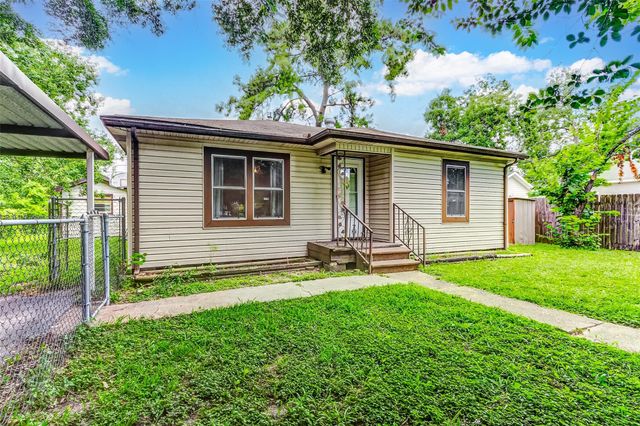 126 Margie Lane, Houston, TX 77037