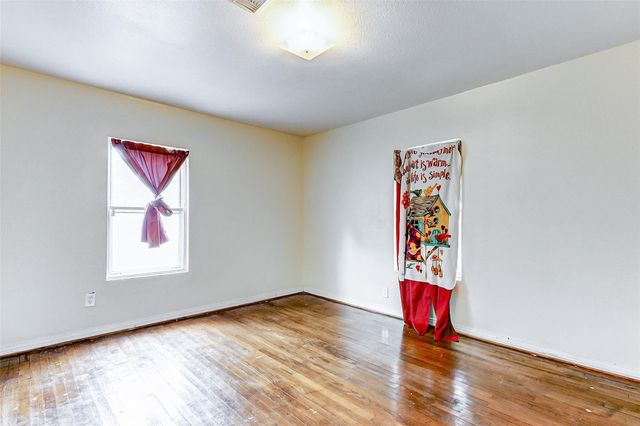 126 Margie Lane, Houston, TX 77037