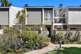 622 Whitney Way, Costa Mesa, CA 92626