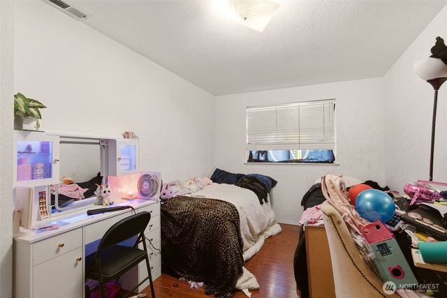 10010 15th Avenue Ct E, Tacoma, WA 98445