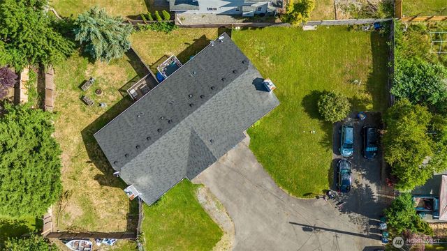 10010 15th Avenue Ct E, Tacoma, WA 98445