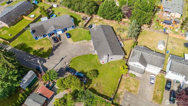 10010 15th Avenue Ct E, Tacoma, WA 98445