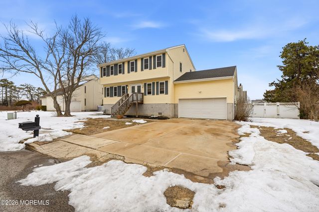 45 Sage Road, Toms River, NJ 08753