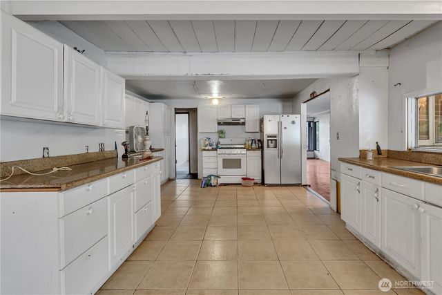 8522 29th Street W, University Place, WA 98466