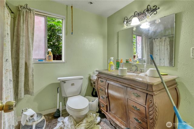 8522 29th Street W, University Place, WA 98466