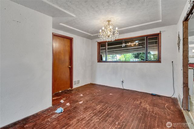 8522 29th Street W, University Place, WA 98466